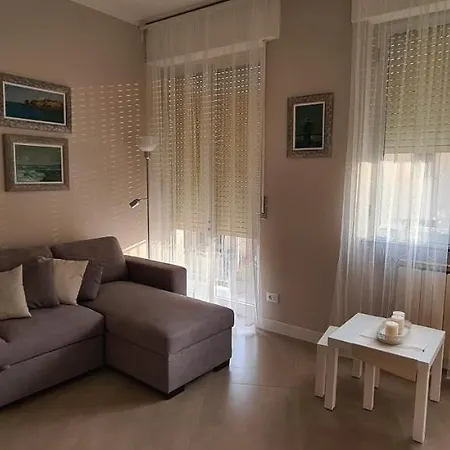 Kisses From Open Space - No Pets Allowed דירה *