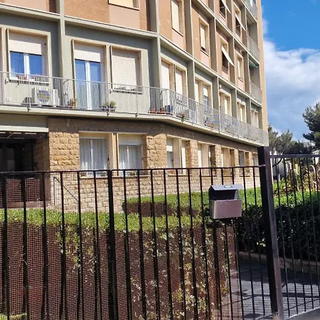 Kisses From Open Space - No Pets Allowed דירה *